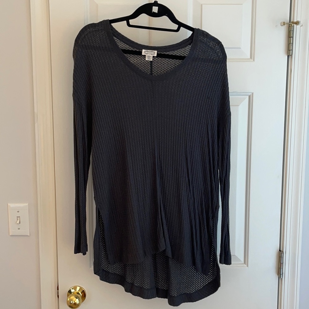 Gray waffle long sleeve top
